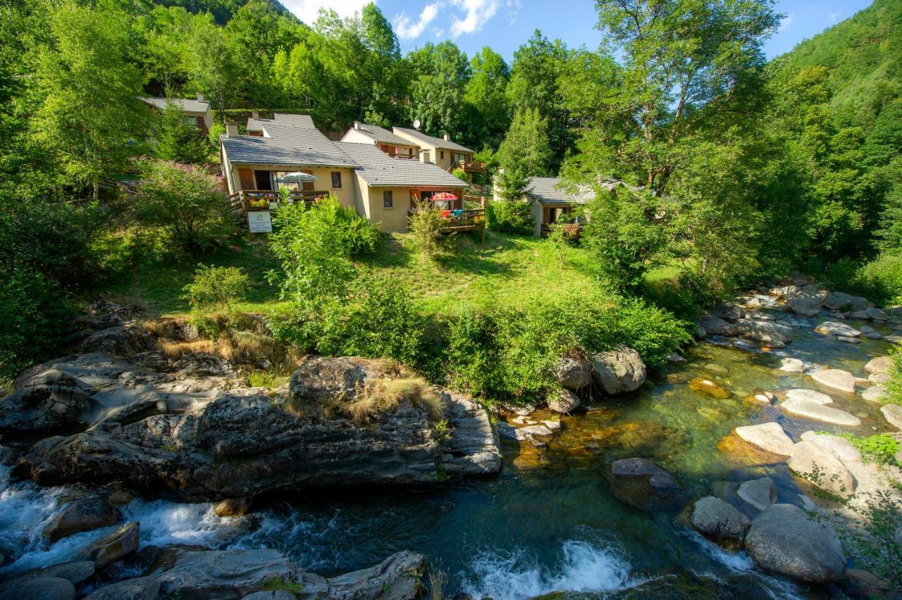 Auzat Village Vacances De Marc מראה חיצוני תמונה