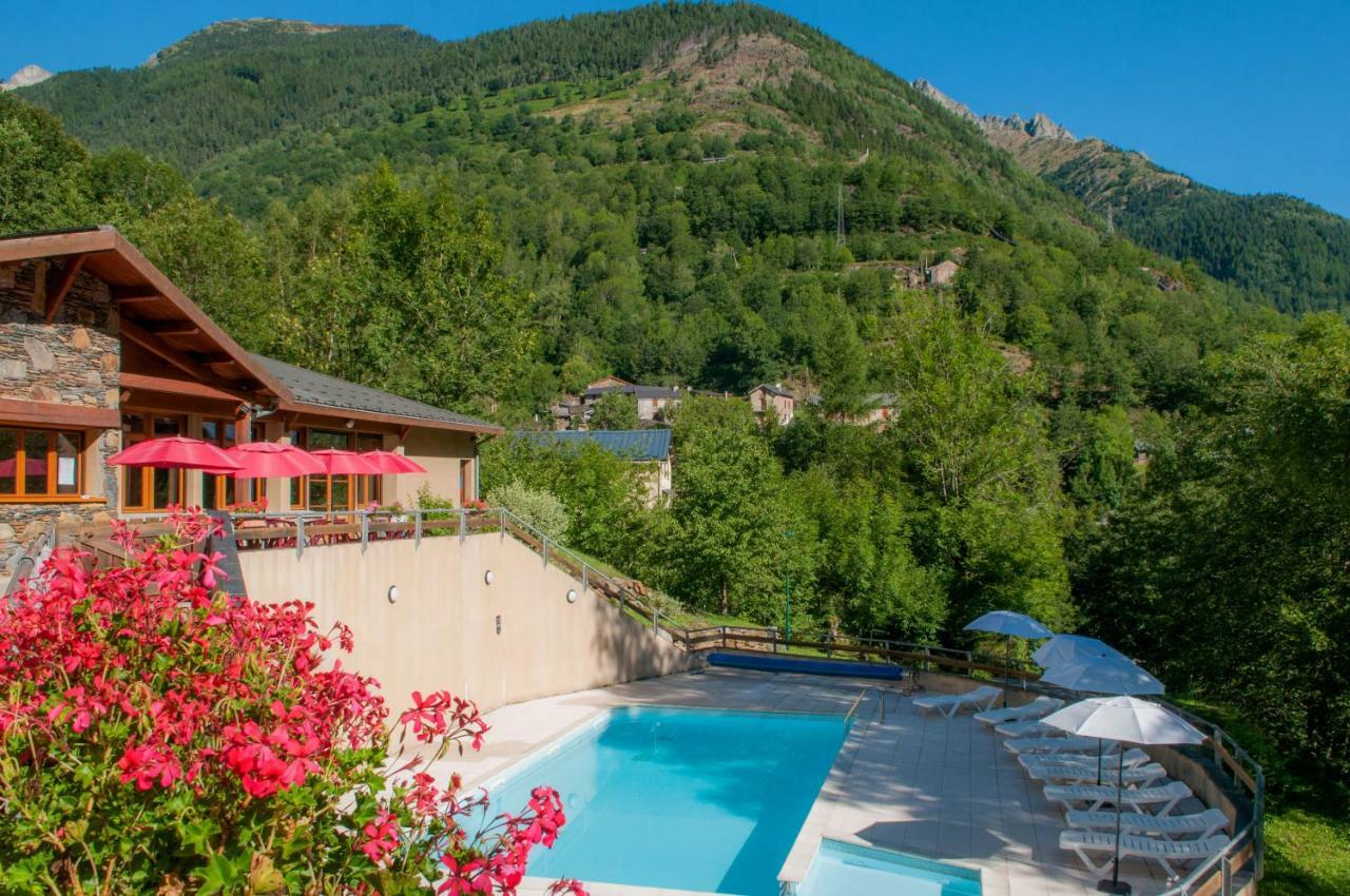 Auzat Village Vacances De Marc מראה חיצוני תמונה
