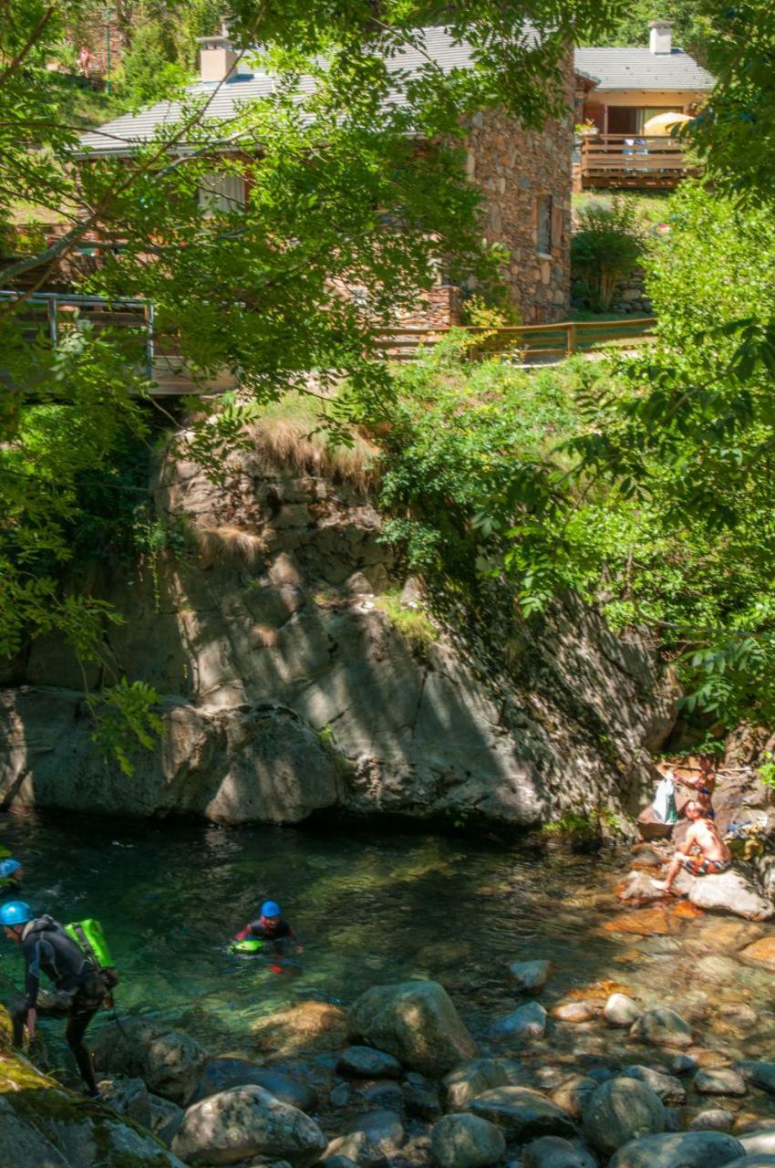 Auzat Village Vacances De Marc מראה חיצוני תמונה