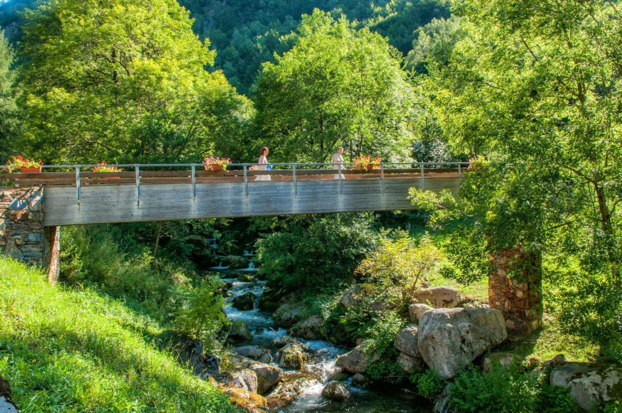 Auzat Village Vacances De Marc מראה חיצוני תמונה