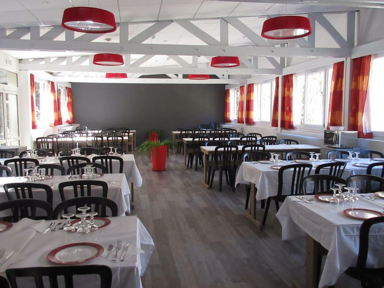 Auzat Village Vacances De Marc מראה חיצוני תמונה
