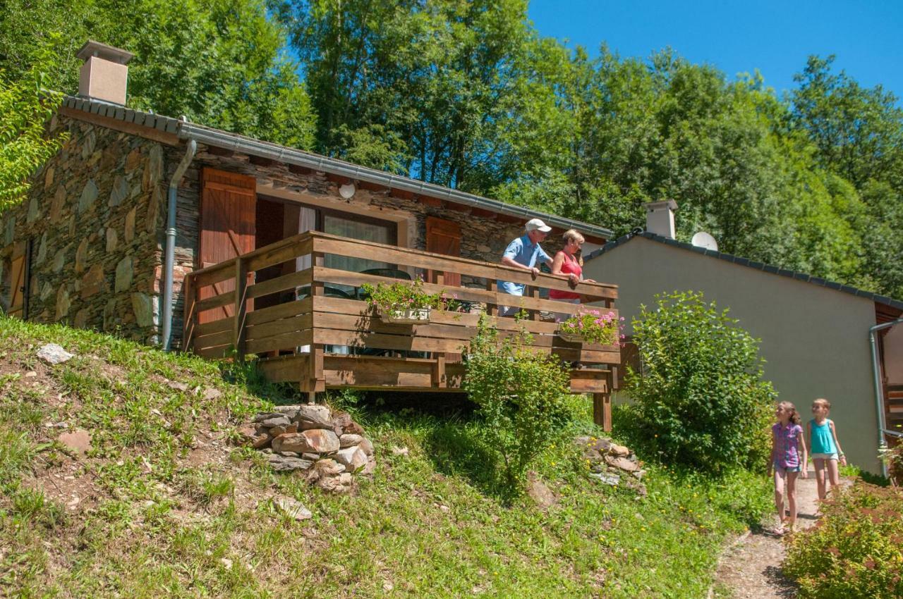 Auzat Village Vacances De Marc מראה חיצוני תמונה